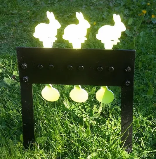 [CR03-Bunnies-spikes] Triple Cordless Resetting Airgun Target - Bunnies